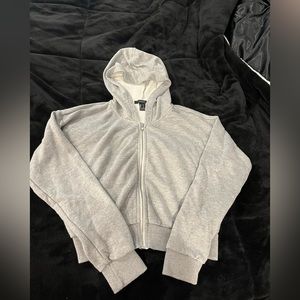 cropped hoodie